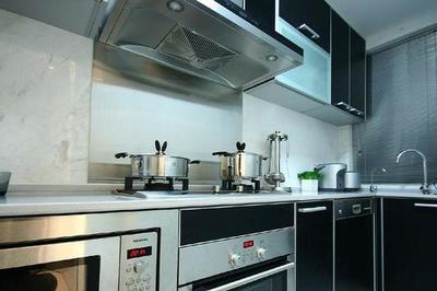 油煙機(jī)噪音標(biāo)準(zhǔn)解讀與廚房專(zhuān)業(yè)設(shè)計(jì)指南